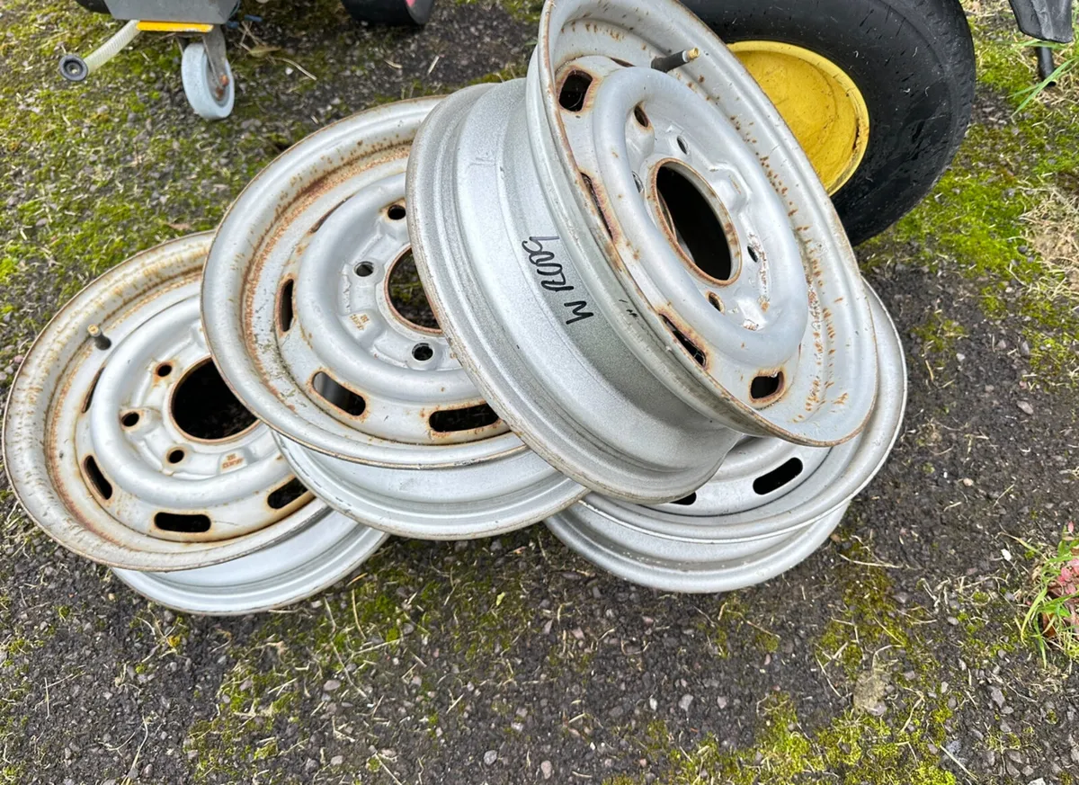 One trailer axle - Image 2