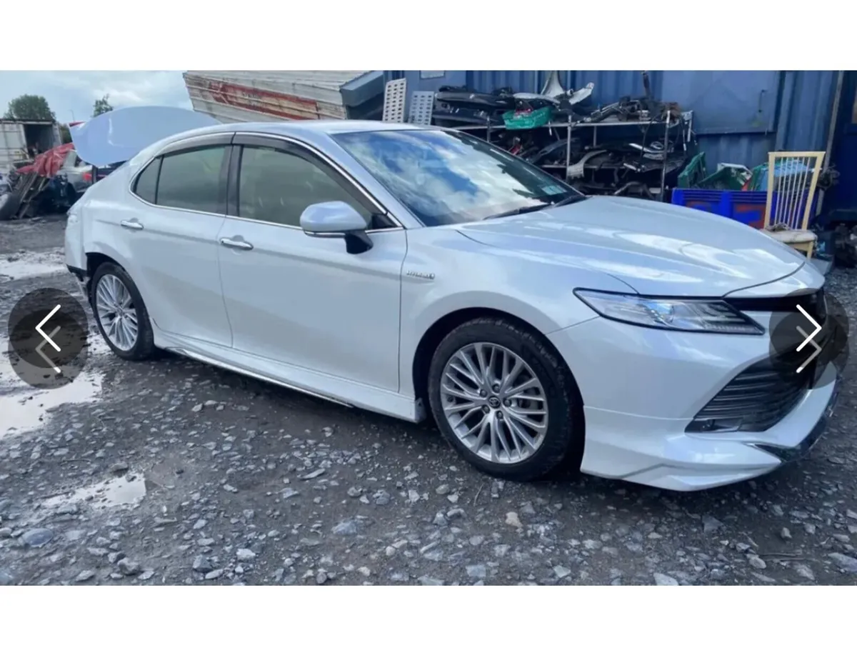 2017 Toyota Camry High spec 2.5 hybrid - Image 1