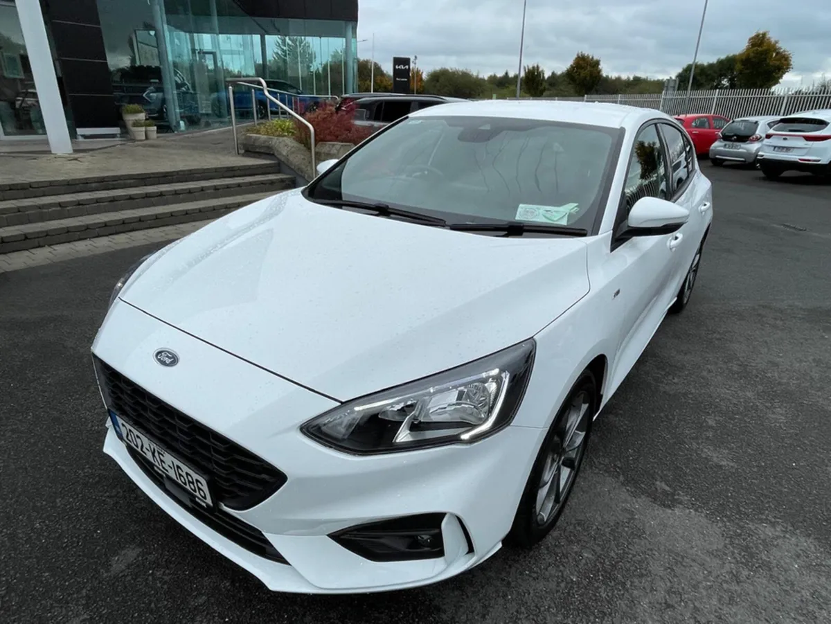 Ford Focus ST-LINE 5DR 1.0T 125 S6.2 M6 FW (ONLY 4 - Image 2