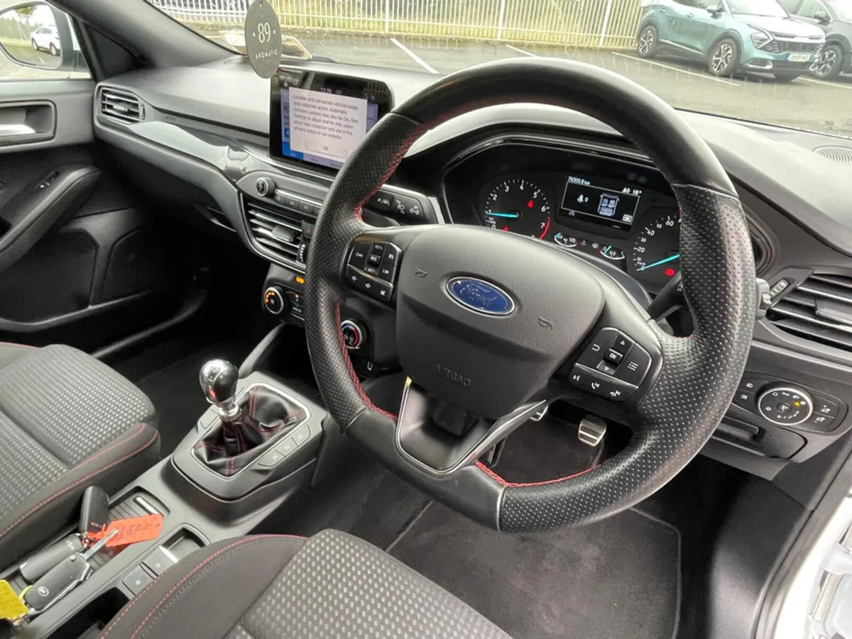 Ford Focus ST-LINE 5DR 1.0T 125 S6.2 M6 FW (ONLY 4 - Image 4