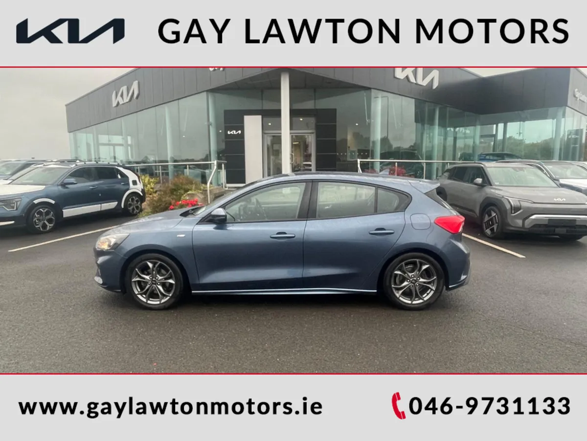 Ford Focus ST-LINE 1.0 ECOBOOST 125 125PS 4DR (ONL - Image 1