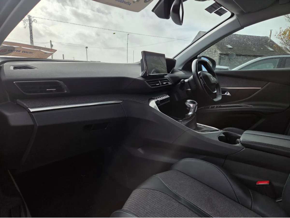 Peugeot 3008 FL ALLURE 1.5 BLUE HDI 13 130 6.2 - Image 4