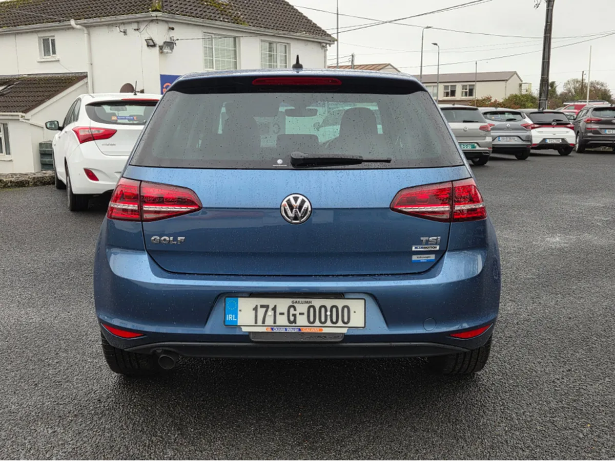 Volkswagen Golf 1.2 Petrol automatic  match editio - Image 4