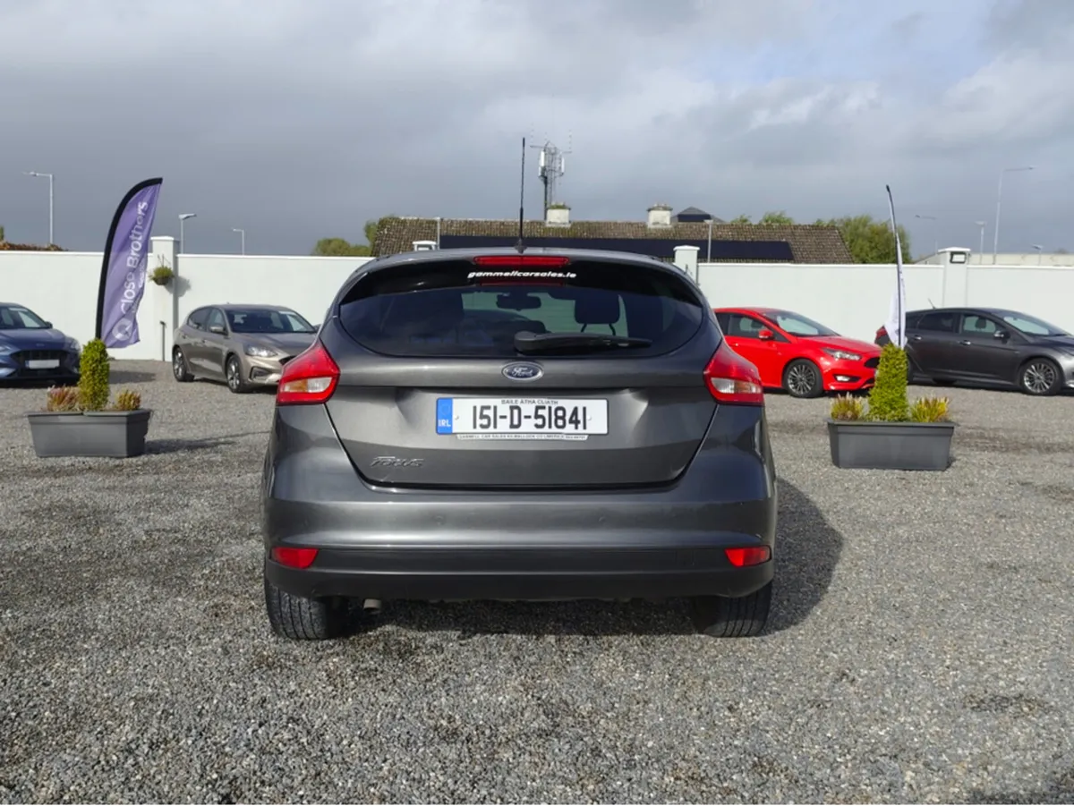 Ford Focus 1.5 TDCI ZETEC 120PS 5DR - Image 3