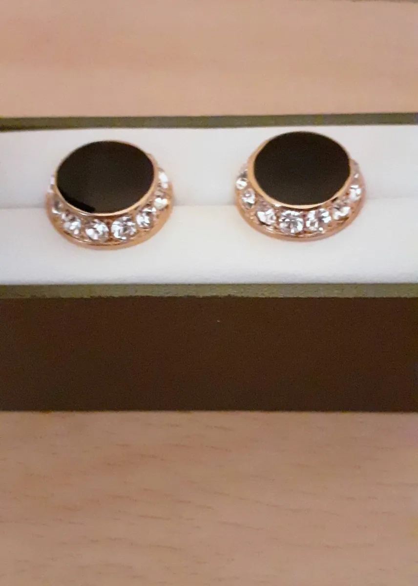 Gold Tone- Black Stone - Links For Men - Image 4