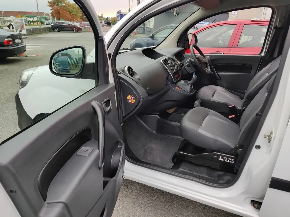 Renault Kangoo 192 1.5 Dci Long Base 89k  Km Test - Image 3