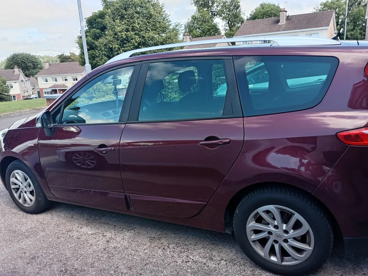 Renault Grand Scenic 2015 - Image 4