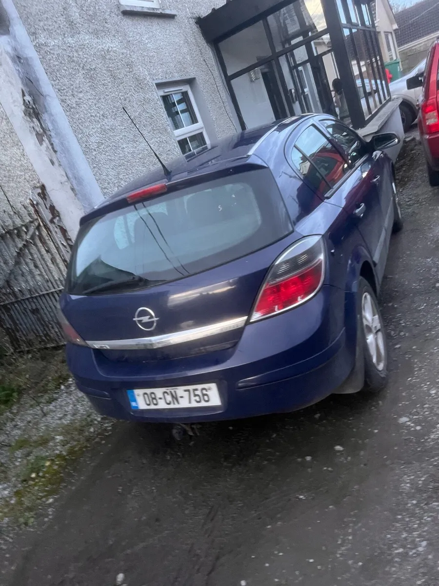 Car - Image 1