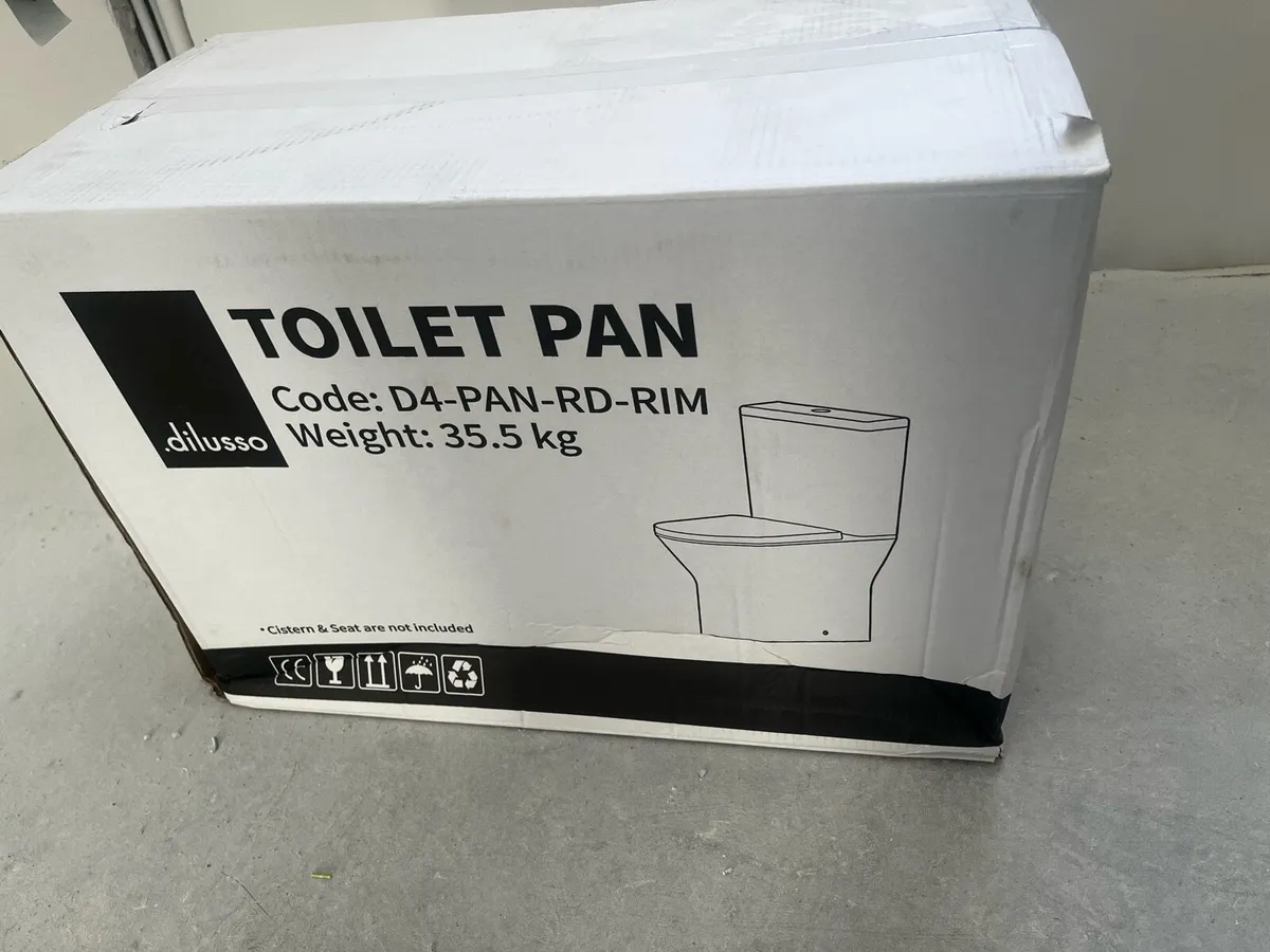 Dilusso toilets