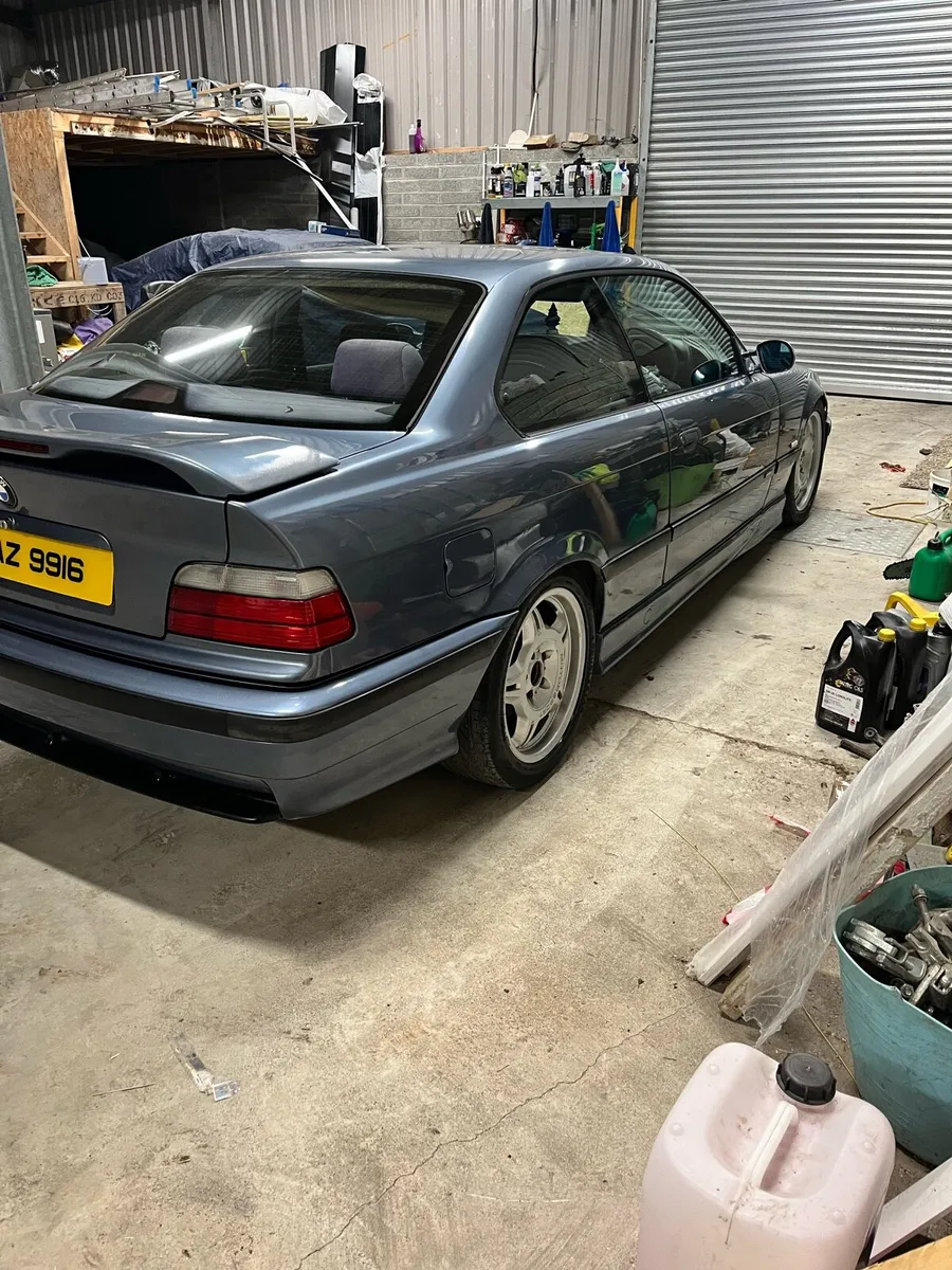 Bmw E36 323 - Image 4
