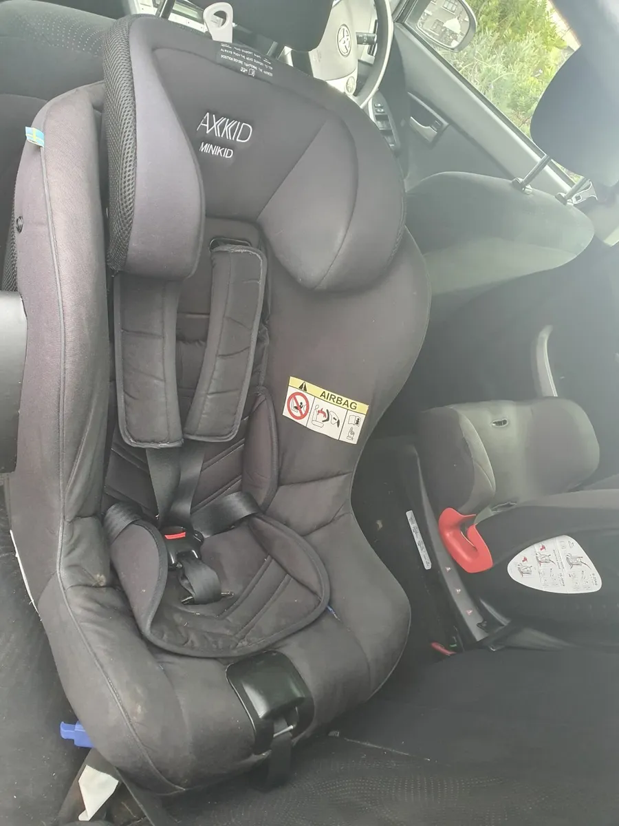 Axkid Minikid Car seat - Image 1