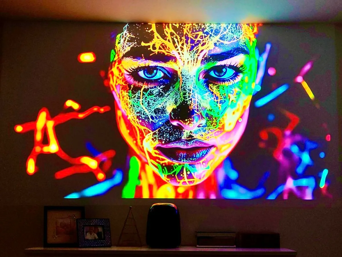 LG PF510Q  📽️🍿🎬Cinema Projector 120" - Image 1
