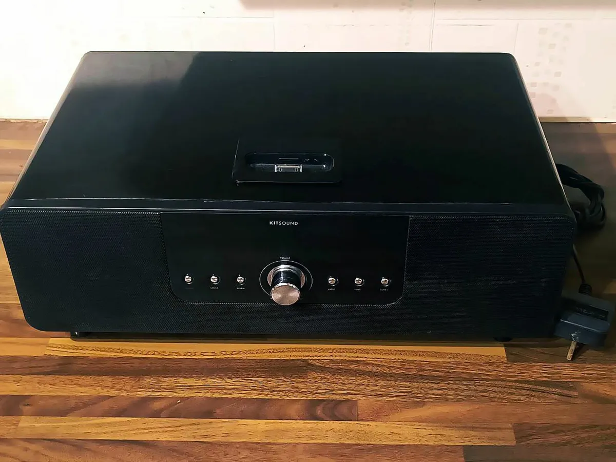 Amplifier Stereo Receiver iPod Speaker Audio Dock - Image 1