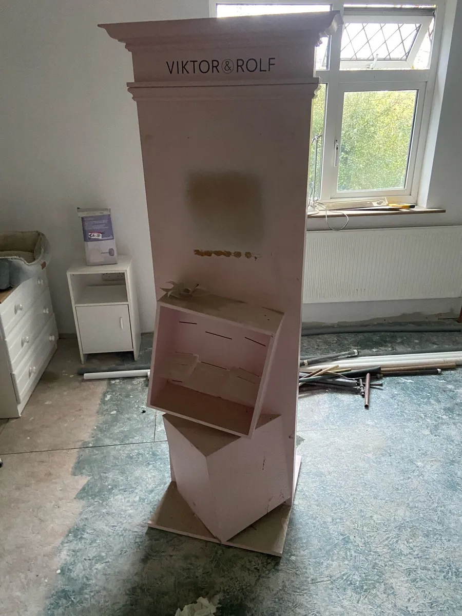 Display stand - Image 2