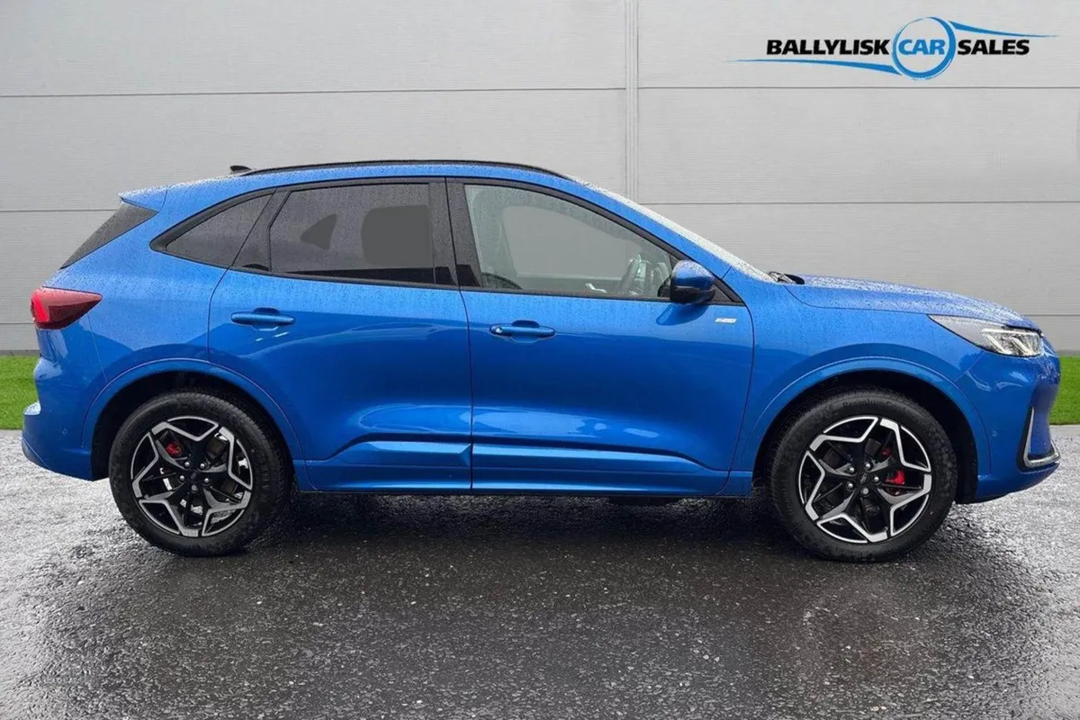 Ford Kuga 2.5 Phev 14.4kwh St-line X in Desert Is - Image 3