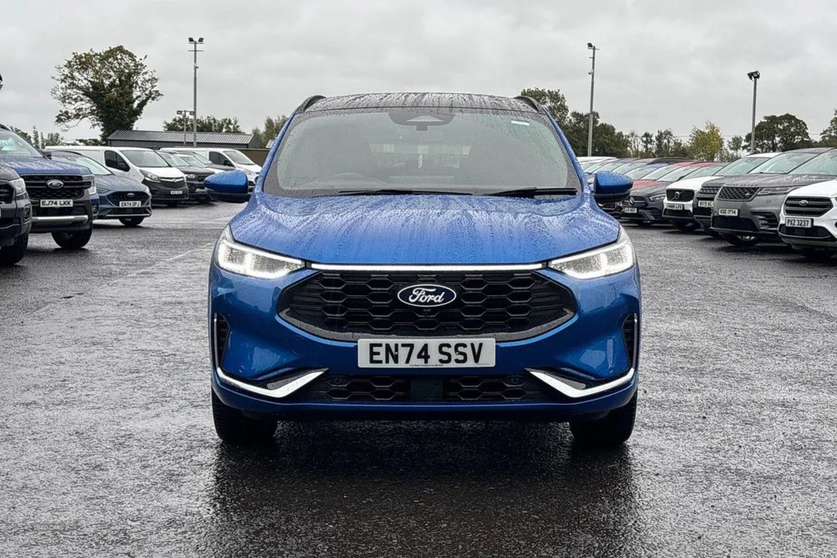 Ford Kuga 2.5 Phev 14.4kwh St-line X in Desert Is - Image 4