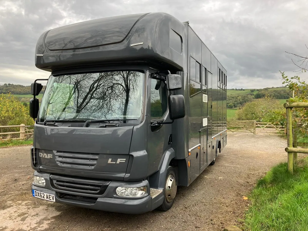 GREY 7,5T DAF ON 2012  CHASSIS - Image 1