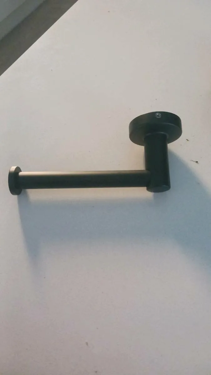 Toilet roll holder