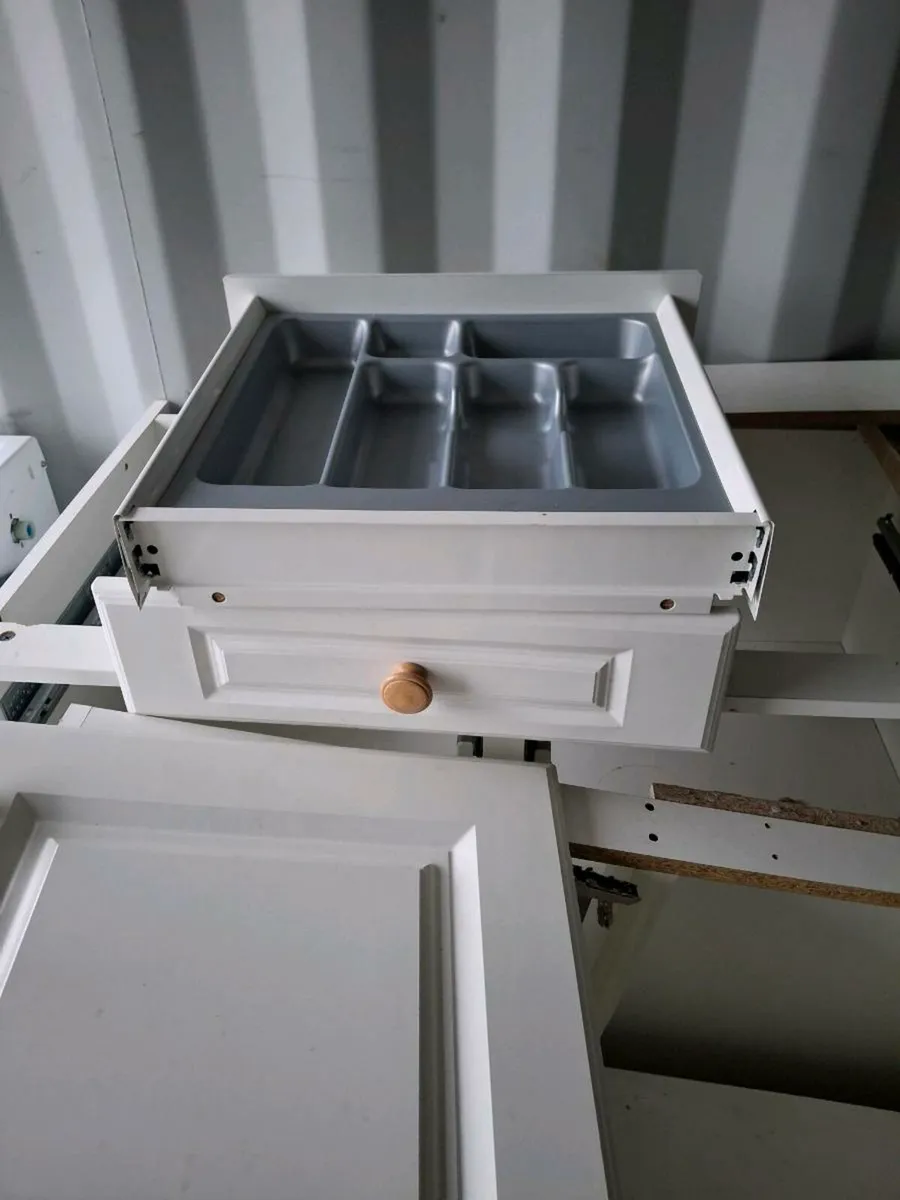 Kitchen - Image 2