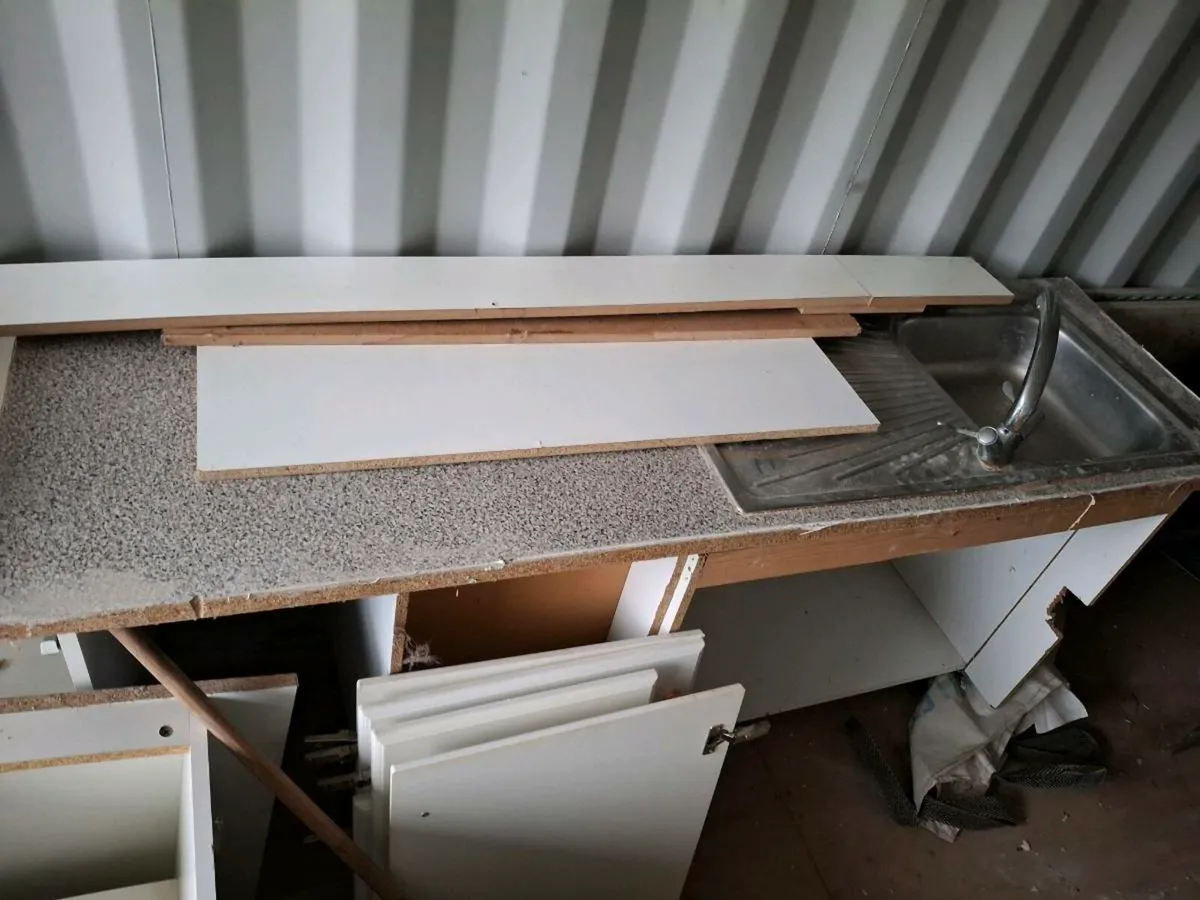 Kitchen - Image 3