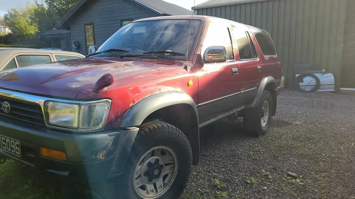 Toyota Hilux 1992 - Image 4