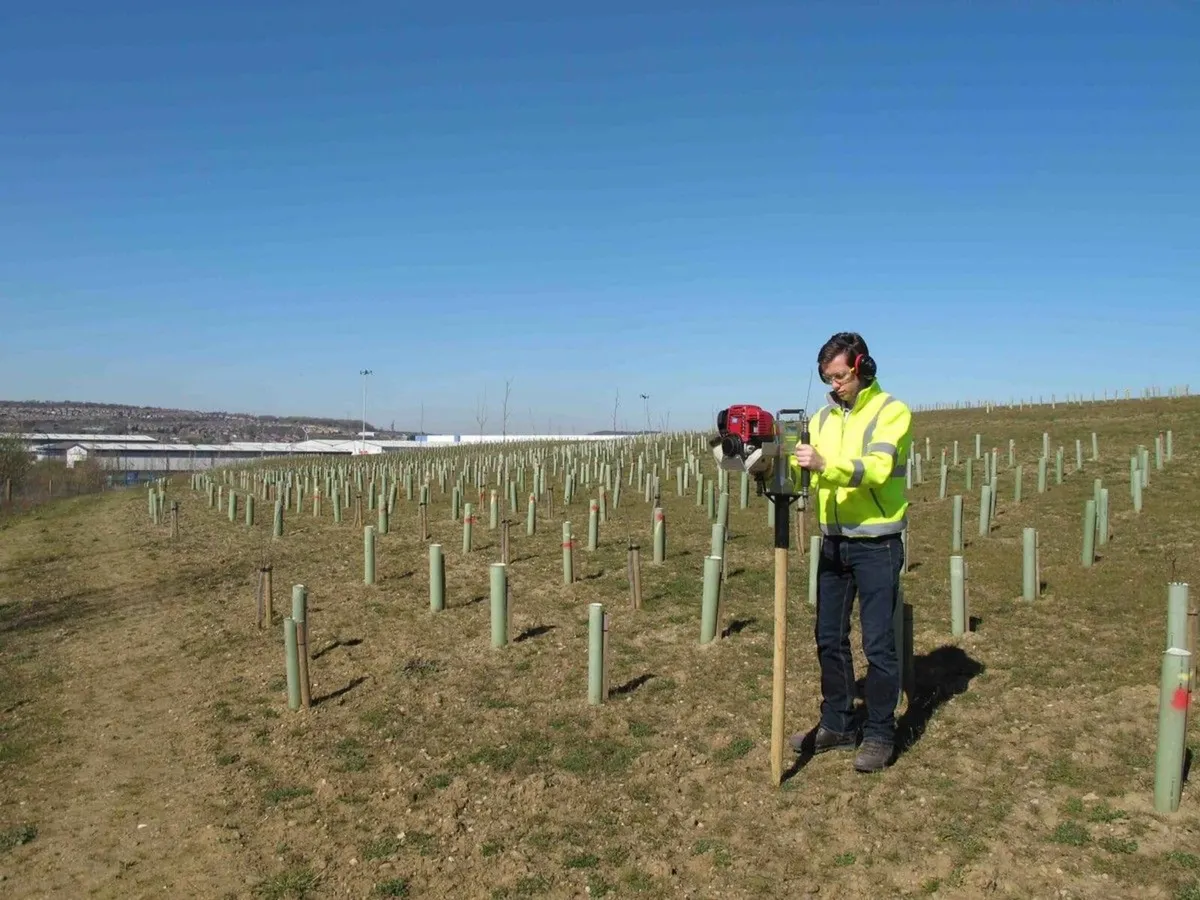 Easy Petrol Post Driver Tree Planting Bundle - Image 1