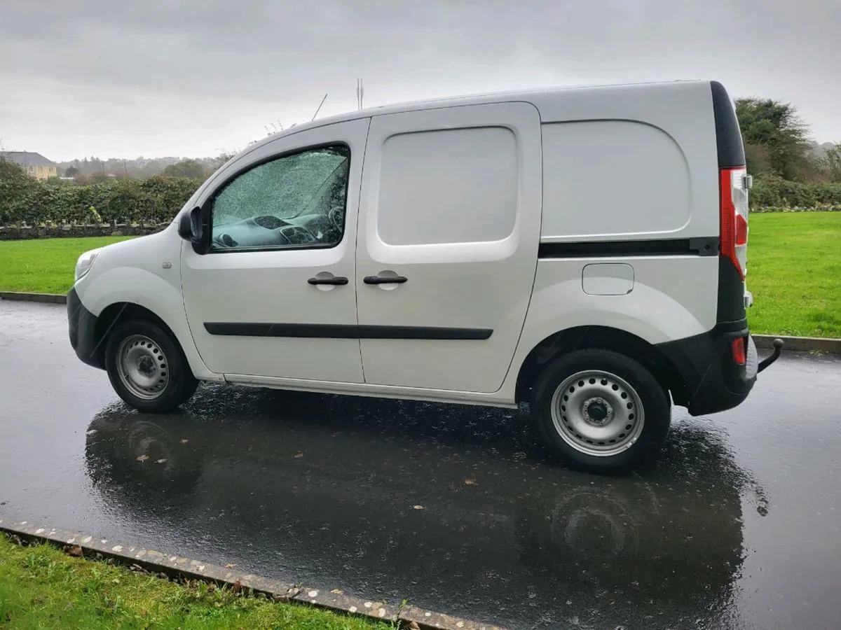 RENAULT KANGOO  LOW KMS  NEW DOE. - Image 4