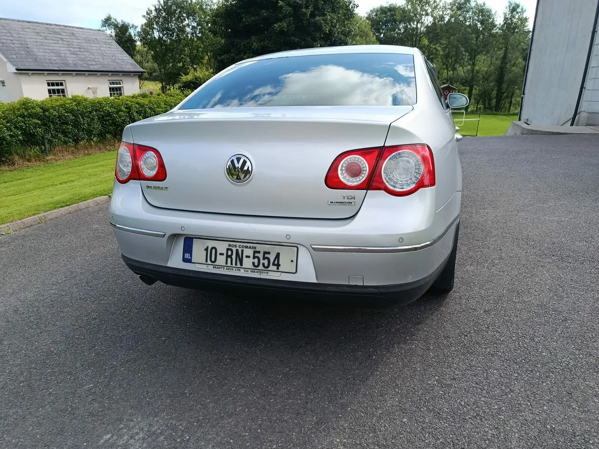 VW Passat 2010 - Image 4