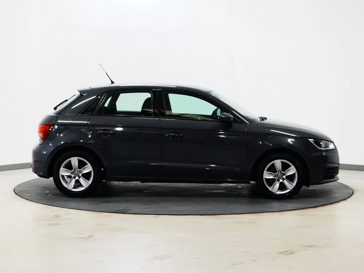 *41* 2016 Audi A1 1.6tdi se sportback - Image 3