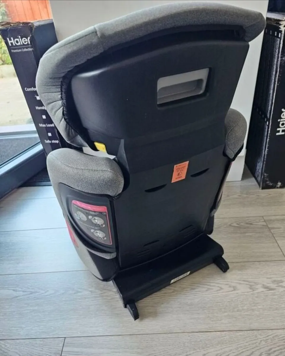 Iso fix car seat - Image 4