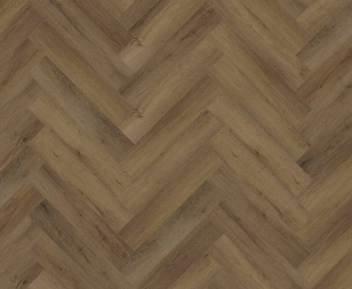 Brand New Oak Herringbone Flooring - Save 860 EUR - Image 2