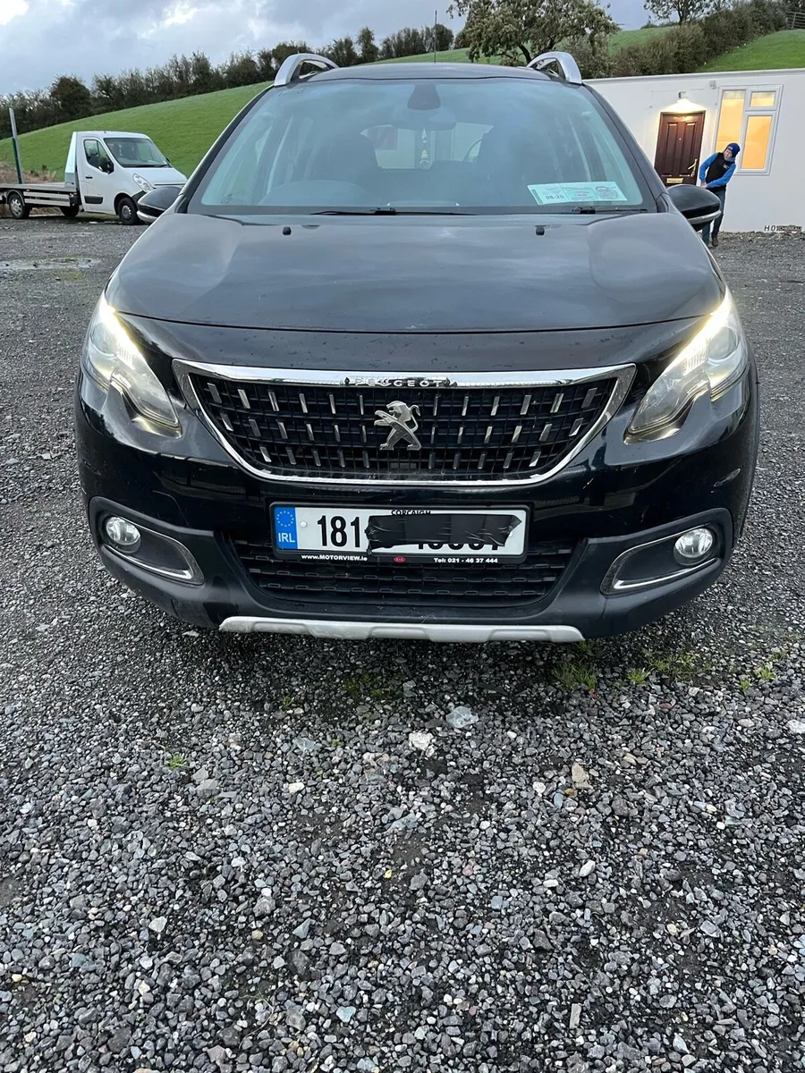 PEUGEOT 2008 LIGHT DAMAGE - Image 3