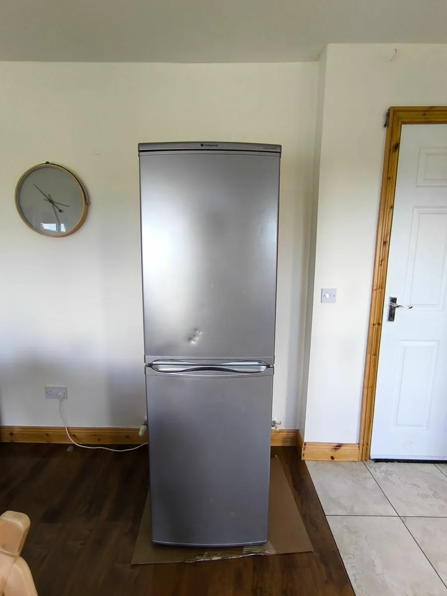 Fridge freezer 60/40 - Image 1