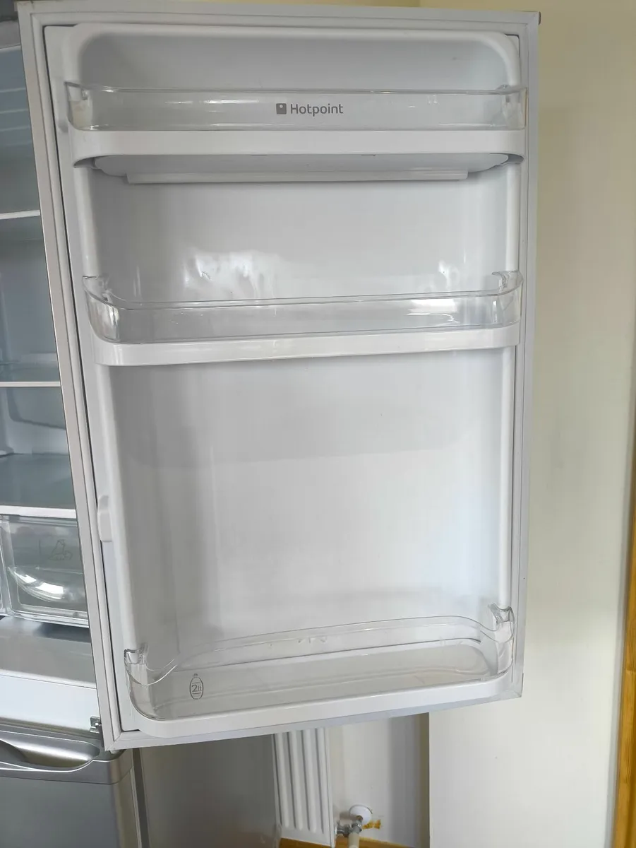 Fridge freezer 60/40 - Image 2