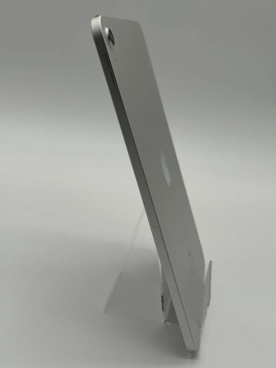 iPad 10th | WiFi | 64GB | Silver | Good Condition - Image 3