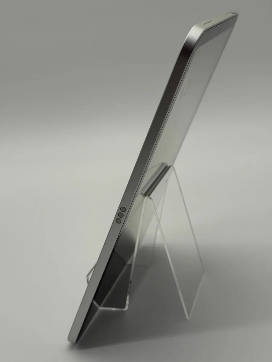 iPad 10th | WiFi | 64GB | Silver | Good Condition - Image 4