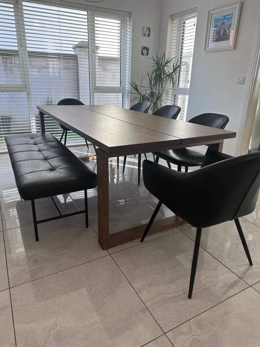 Dining table and chairs set - Image 2