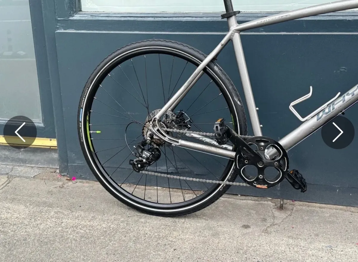 Whyte hybrid bike ❗️Open 7 days ❗️ - Image 2