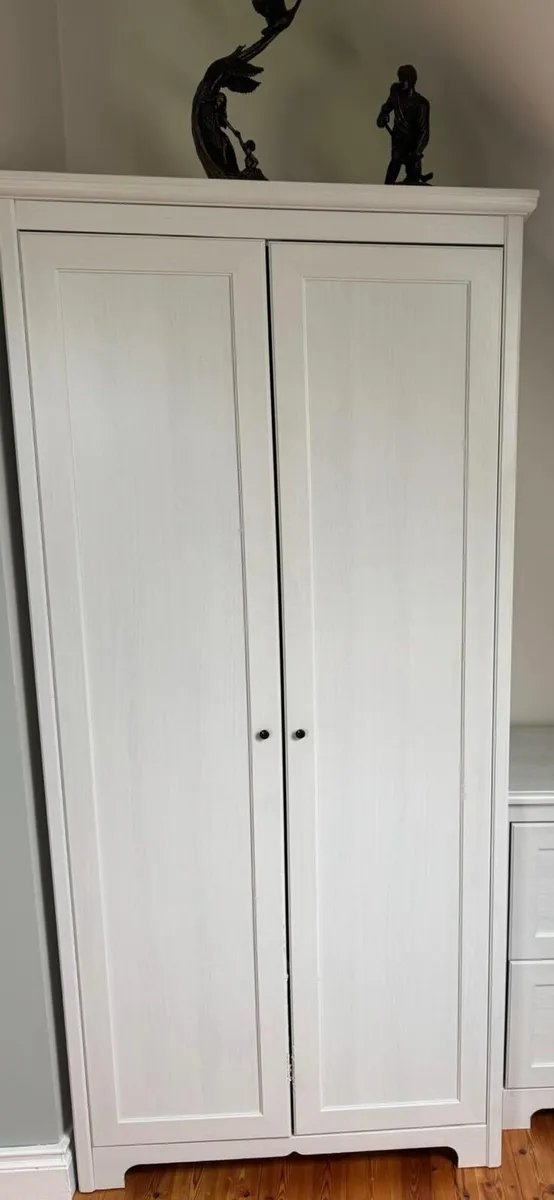 Bedroom - Image 4