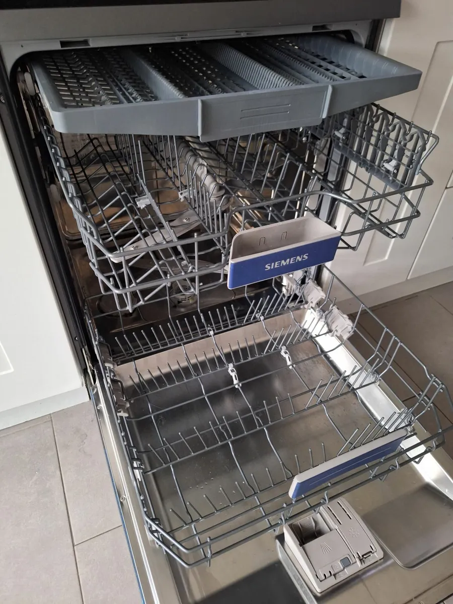 Dishwasher - Image 3