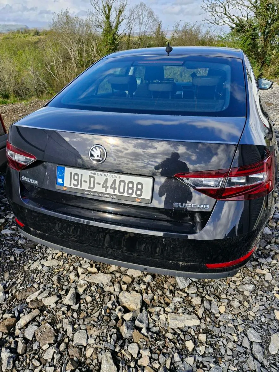 Skoda Superb - Image 2