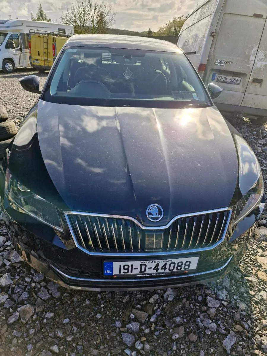 Skoda Superb - Image 1