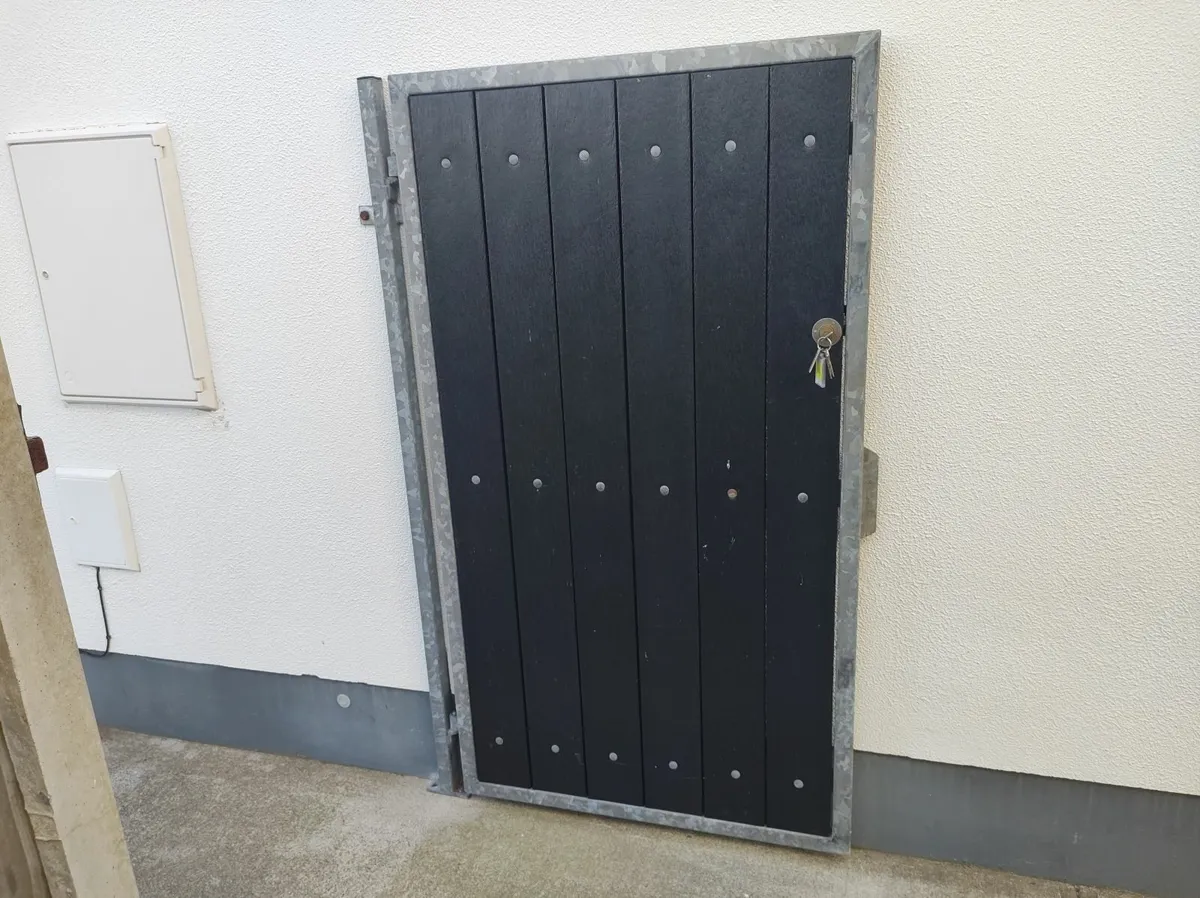 steel gate - Image 1