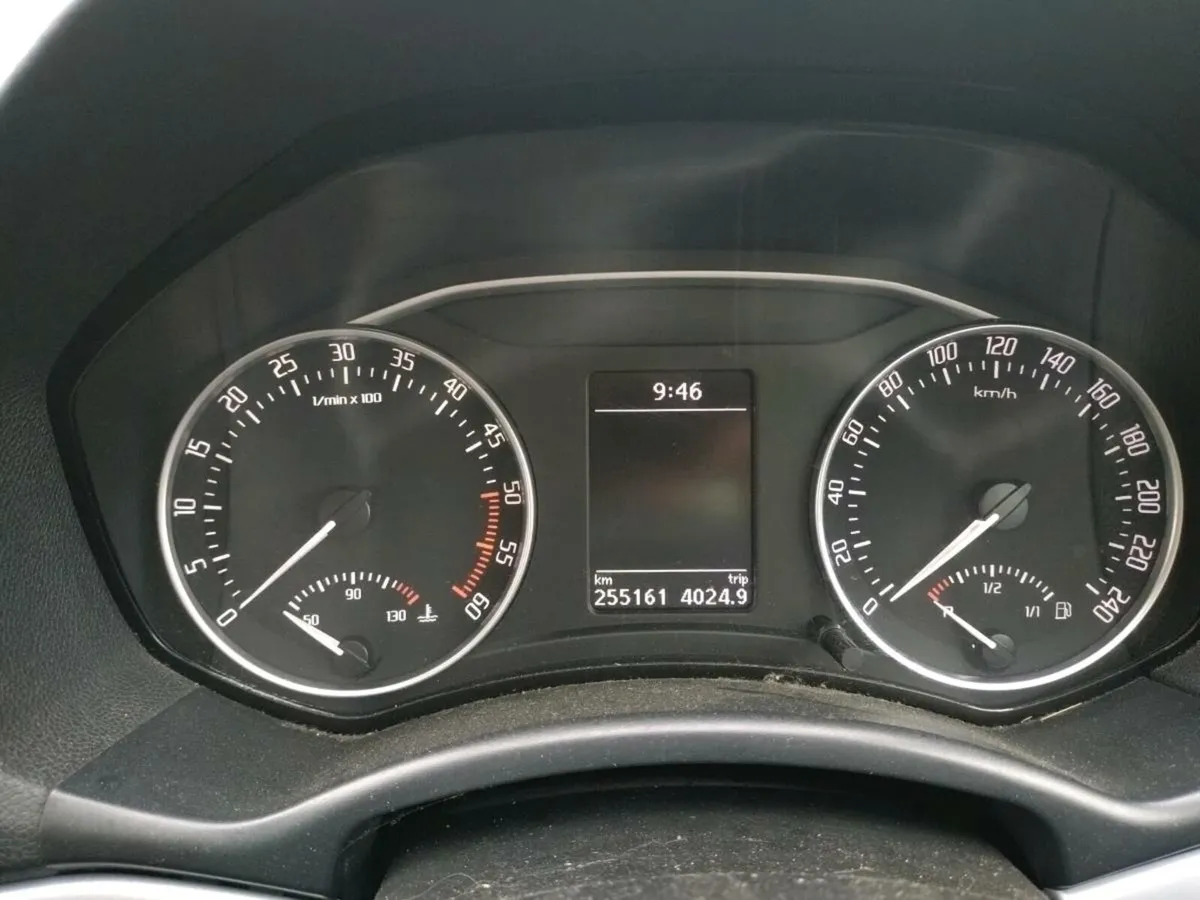 Skoda Octavia 1.6 TDI Estate NCT 07-2026 - Image 2