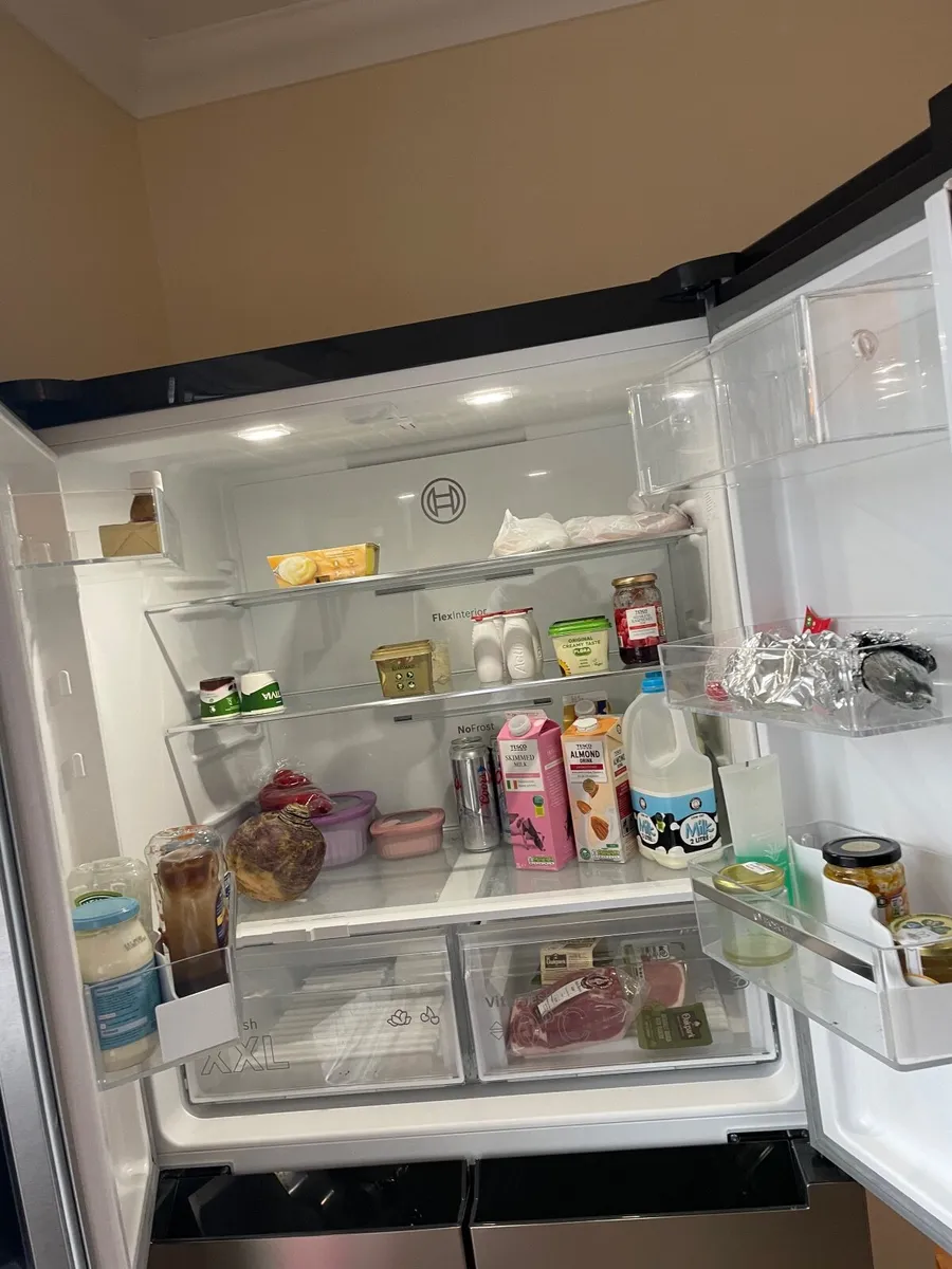 Bosch American fridge freezer - Image 4