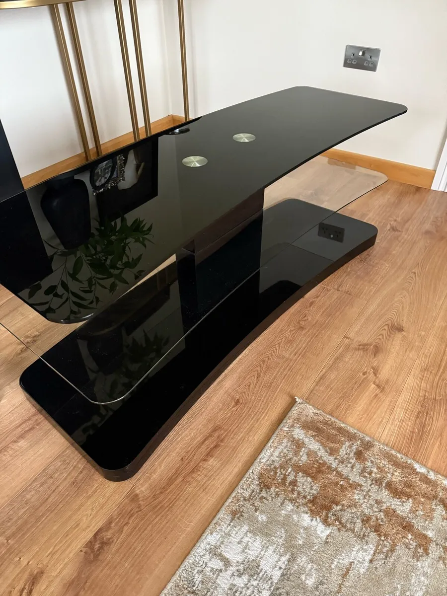 TV Unit