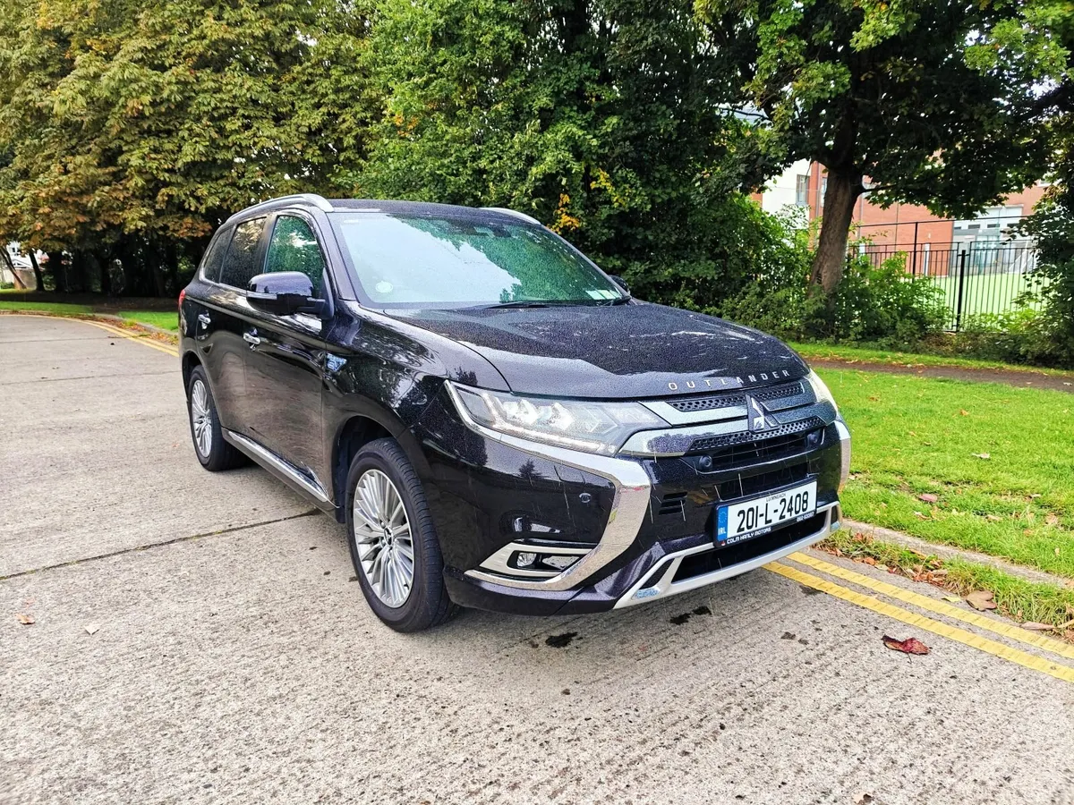 201 Outlander PHEV High spec Instyle - Image 1