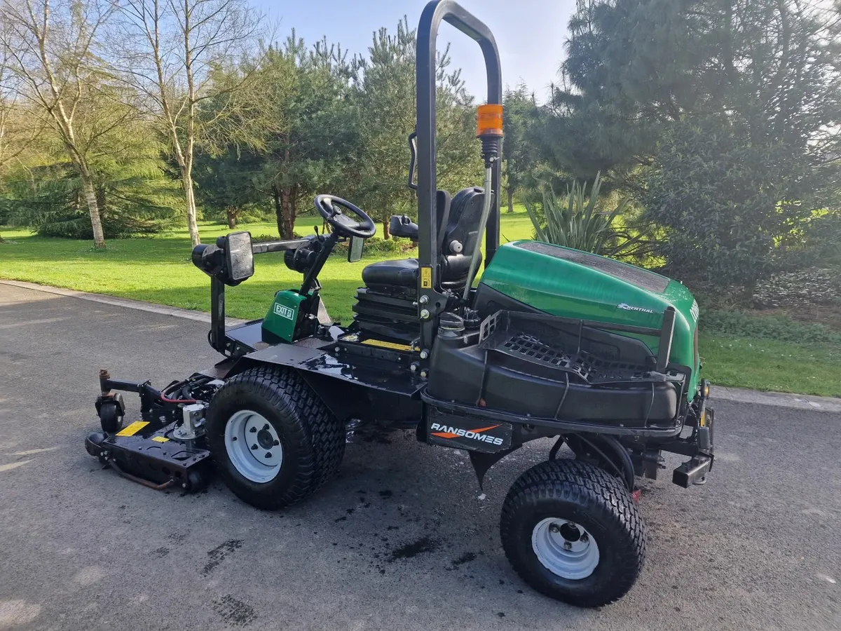 2019 Ransomes diesel ride on mower lawnmower - Image 3