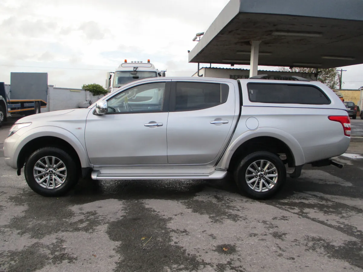 Mitsubishi L200 2.4 DID CREWCAB - Image 4