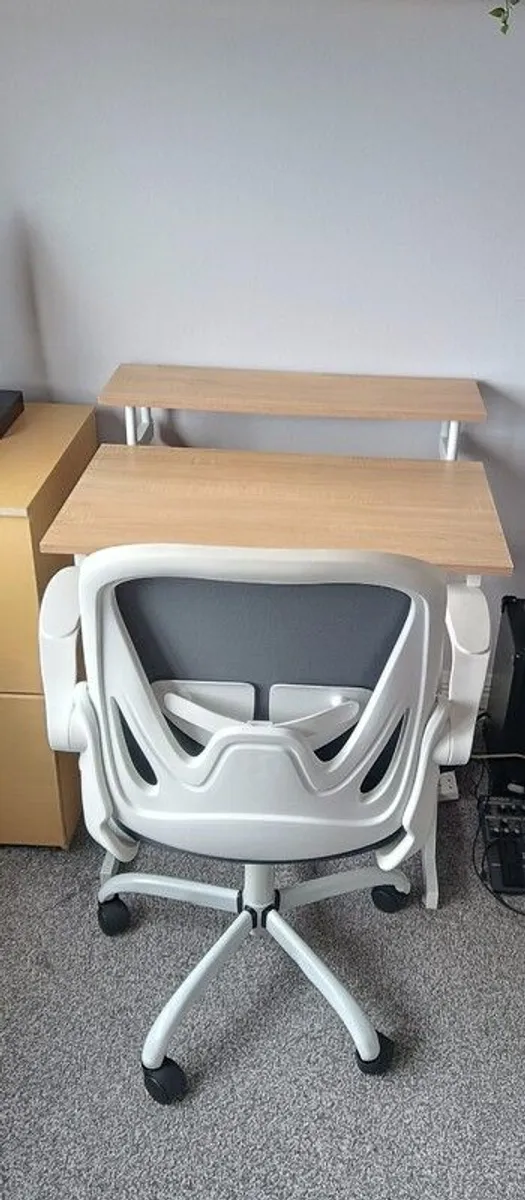 Slimline computer desk and chair - Image 3